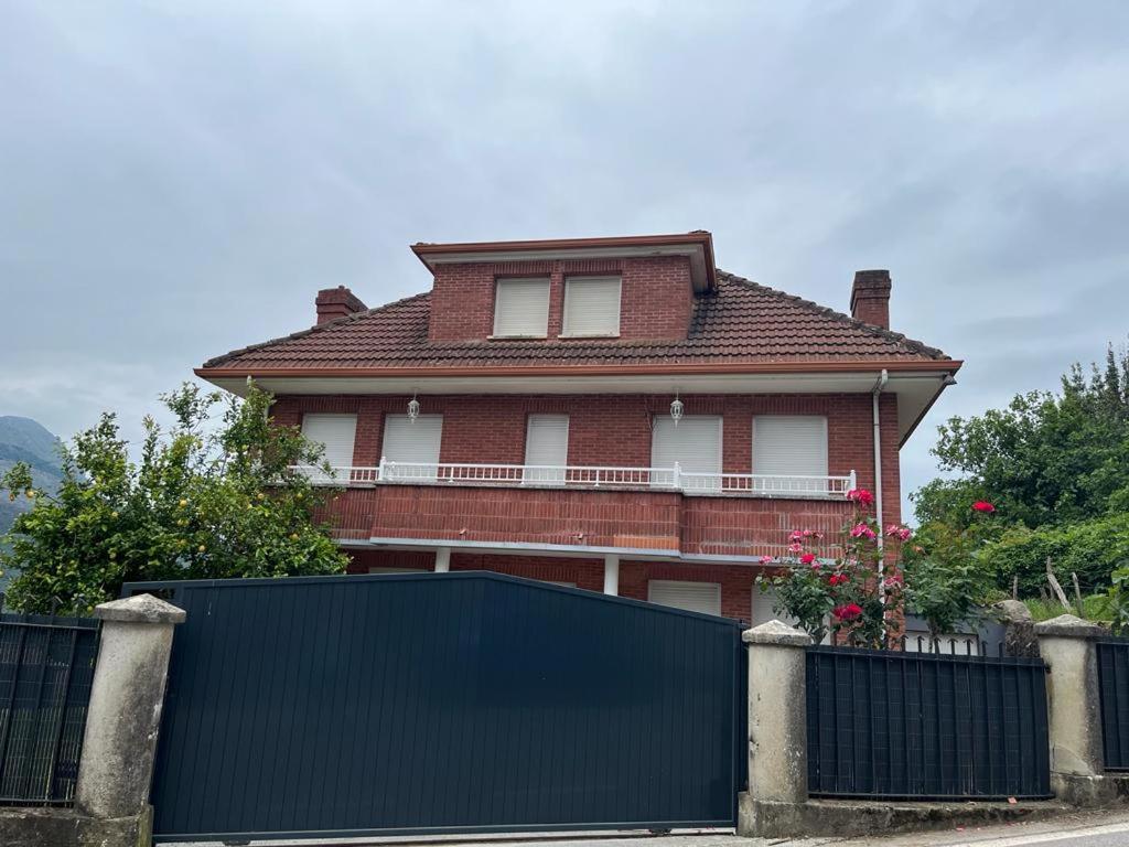 Villa Casamentera Mentera Barruelo Exterior foto